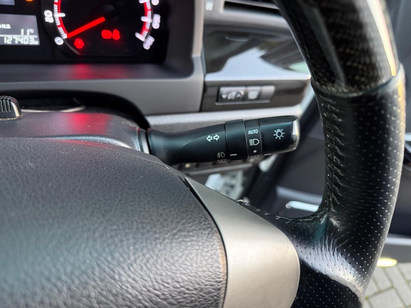 Used Toyota Alphard 2013 for sale - 76910815: Photo 24