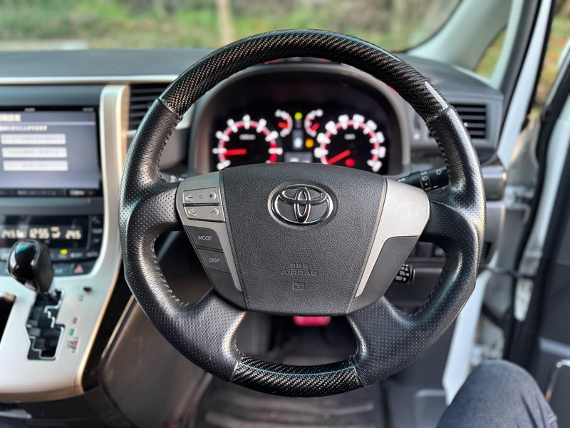 Used Toyota Alphard 2013 for sale - 76910815: Photo 32