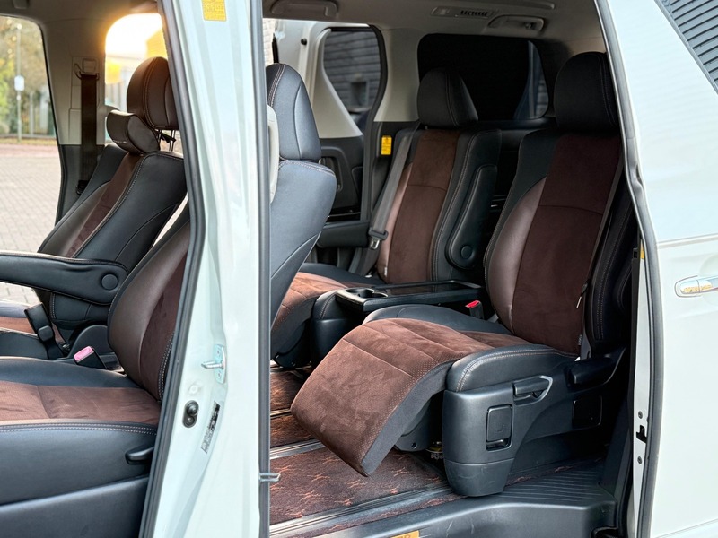 Used Toyota Alphard 2013 for sale - 76910815: Photo 48