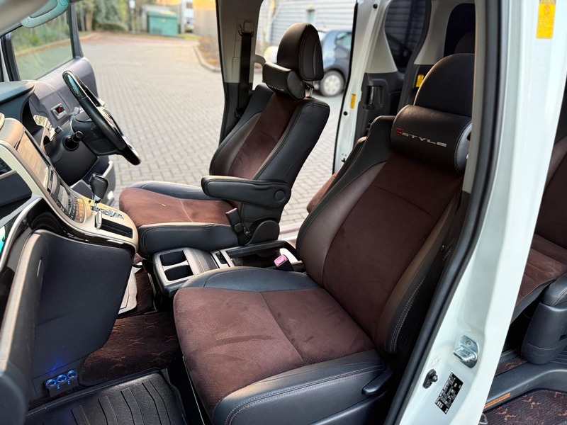 Used Toyota Alphard 2013 for sale - 76910815: Photo 49