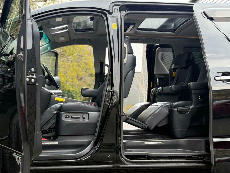 Used Toyota Alphard 2012 for sale - 76655567: Photo 17