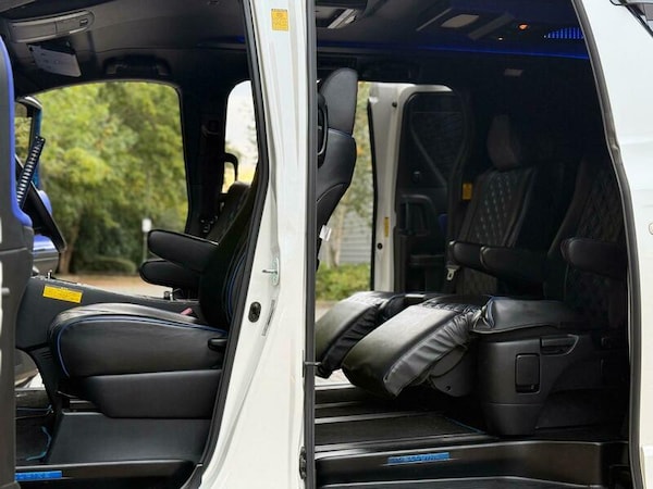 Used Toyota Vellfire 2013 for sale - 76163741: Photo 12