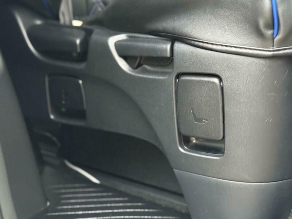 Used Toyota Vellfire 2013 for sale - 76163741: Photo 13