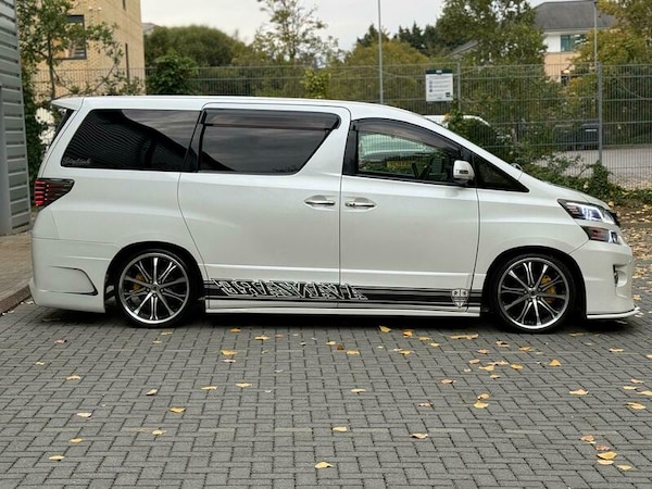 Used Toyota Vellfire 2013 for sale - 76163741: Photo 31