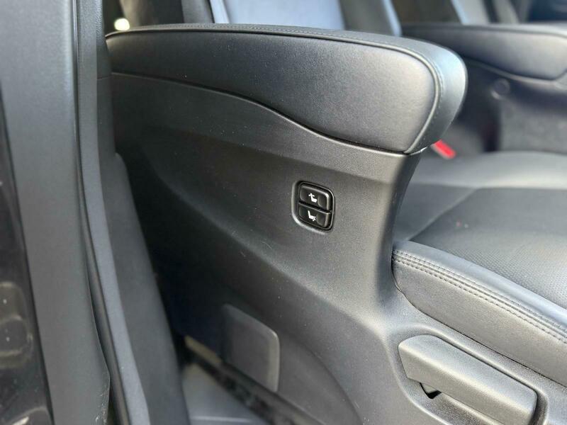 Used Toyota Alphard 2013 for sale - 77558360: Photo 24