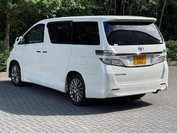 Used Toyota Vellfire 2013 for sale - 79033856: Photo