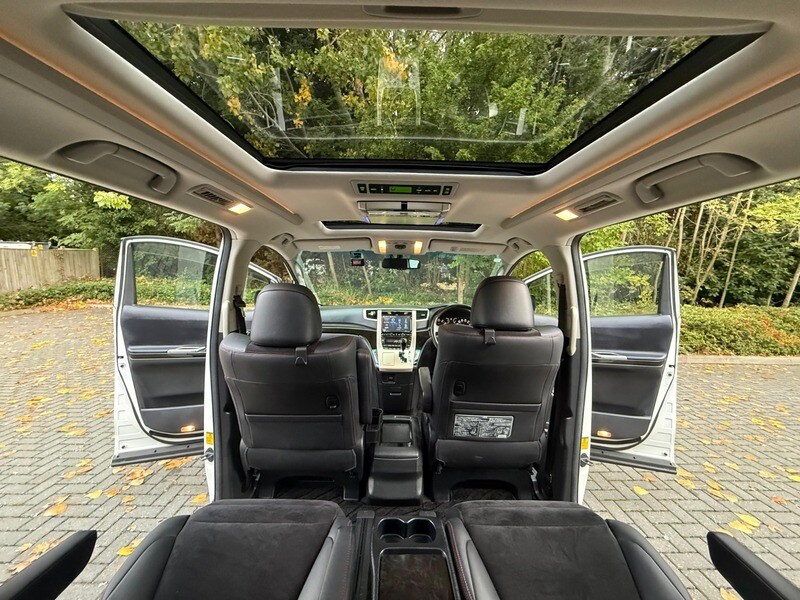 Used Toyota Vellfire 2025 for sale - 76323872: Photo 26