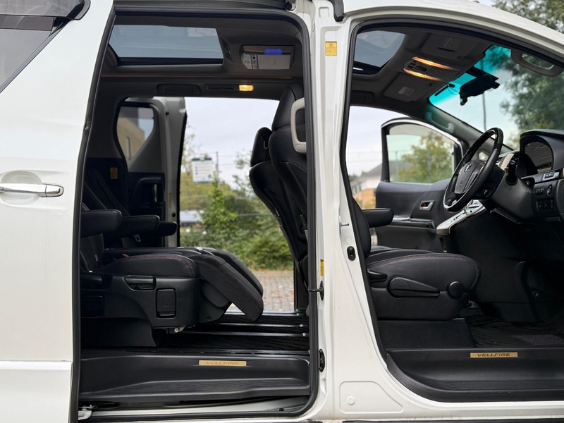 Used Toyota Vellfire 2025 for sale - 76323872: Photo 33