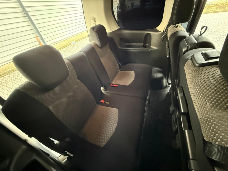 Used Nissan Serena 2015 for sale - 77241828: Photo 21