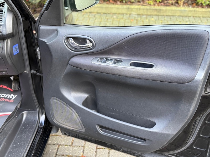 Used Nissan Serena 2015 for sale - 77241828: Photo 25