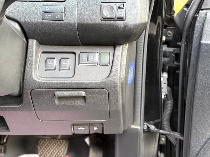 Used Nissan Serena 2015 for sale - 77241828: Photo 26