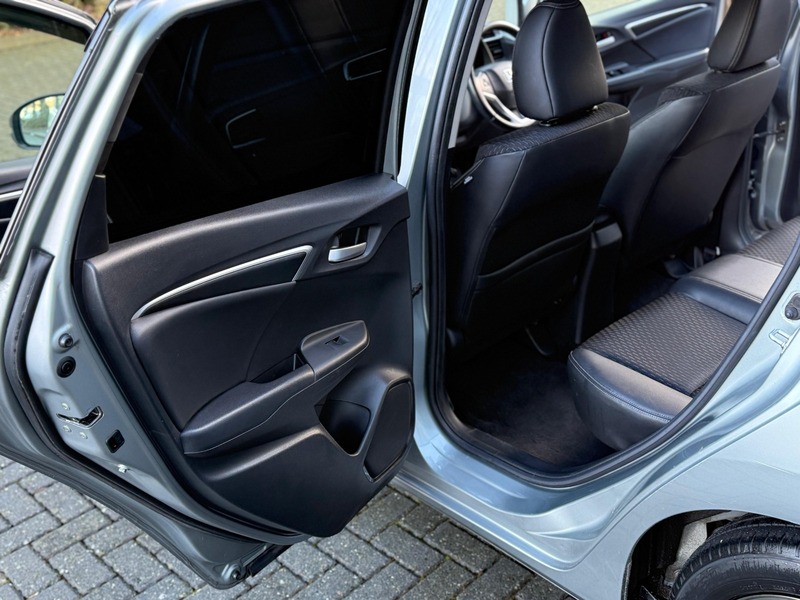 Used Honda Jazz 2016 for sale - 77632315: Photo 50