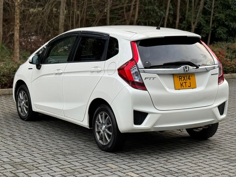 Used Honda Jazz 2014 for sale - 77162066: Photo 2