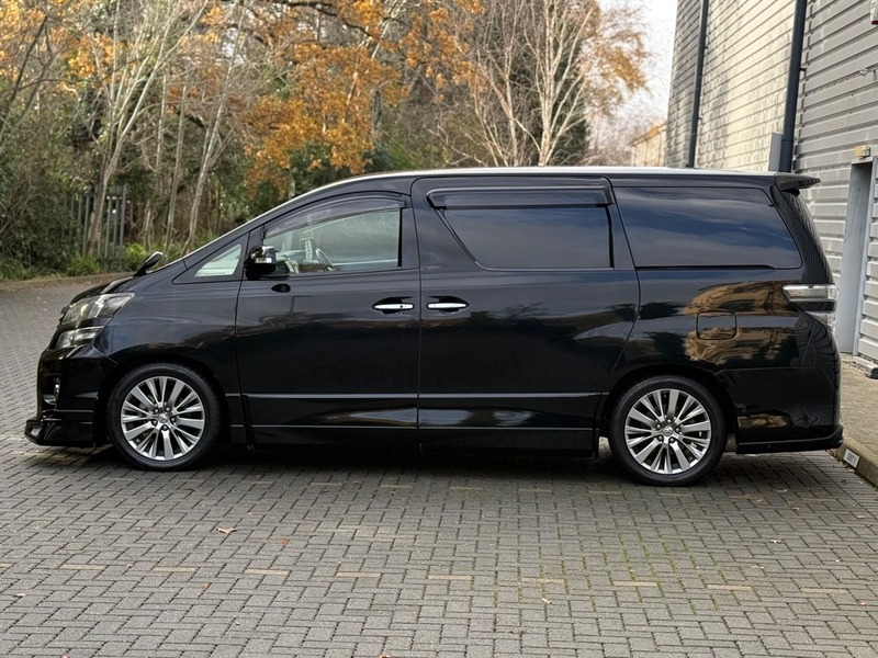 Used Toyota Vellfire 2013 for sale - 76941701: Photo 11