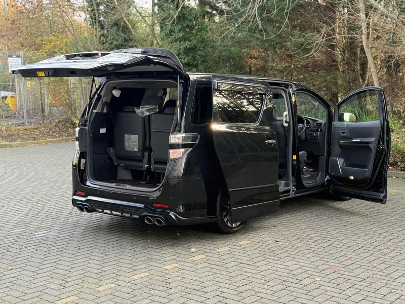 Used Toyota Vellfire 2013 for sale - 76941701: Photo 15