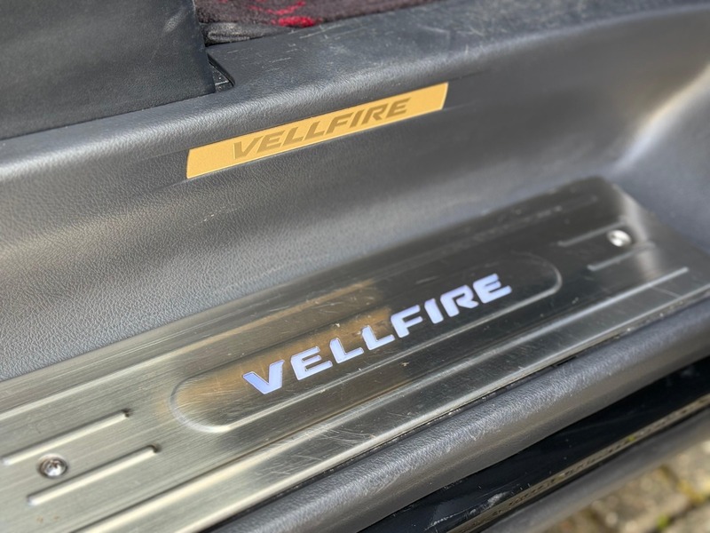 Used Toyota Vellfire 2013 for sale - 76941701: Photo 26