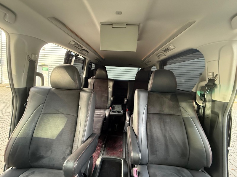 Used Toyota Vellfire 2013 for sale - 76941701: Photo 35