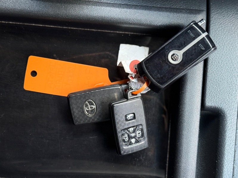 Used Toyota Vellfire 2013 for sale - 76941701: Photo 42