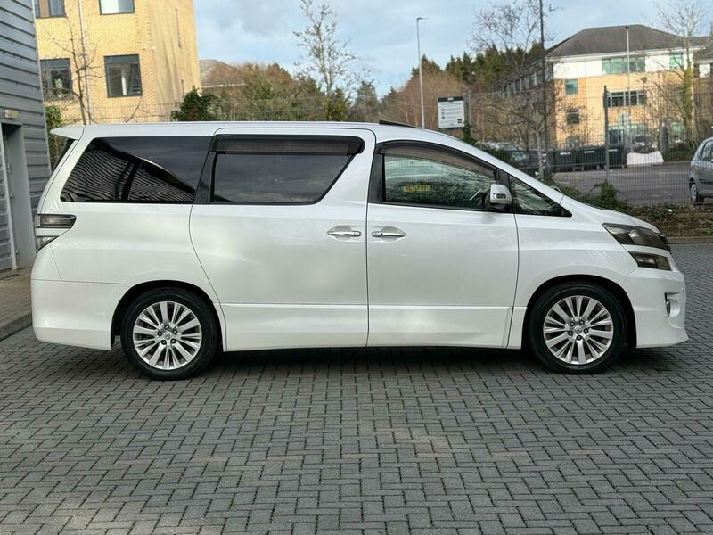 Used Toyota Vellfire 2013 for sale - 77342422: Photo 12