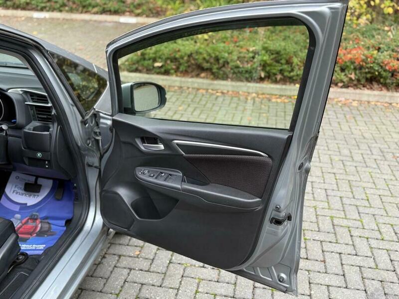 Used Honda Jazz for sale - 77200977: Photo 28