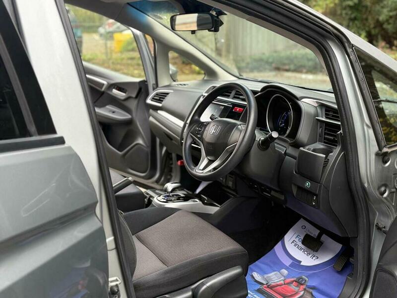 Used Honda Jazz for sale - 77200977: Photo 3