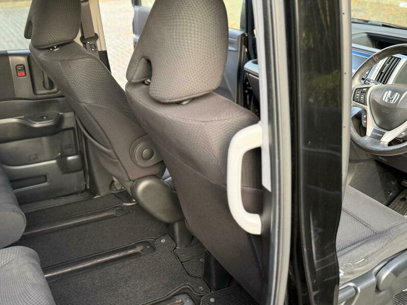 Used Honda Stepwagon 2013 for sale - 77836482: Photo 24