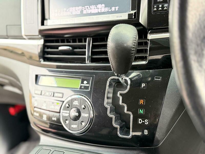 Used Toyota Estima 2016 for sale - 77906121: Photo 31