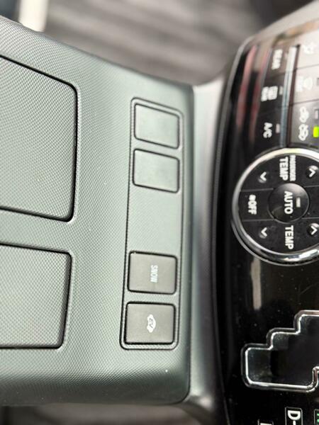 Used Toyota Estima 2016 for sale - 77906121: Photo 33