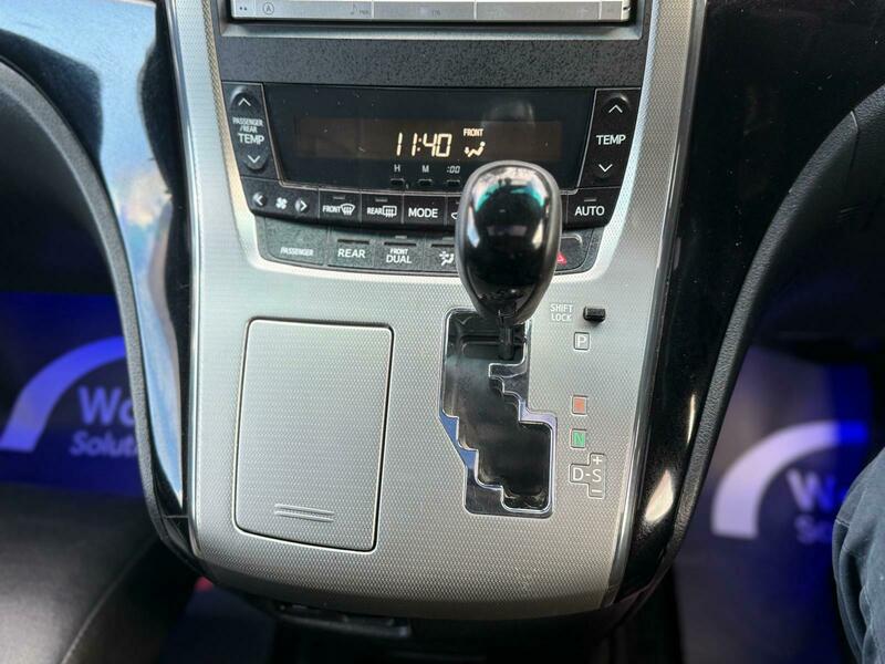 Used Toyota Alphard 2013 for sale - 76536328: Photo 31