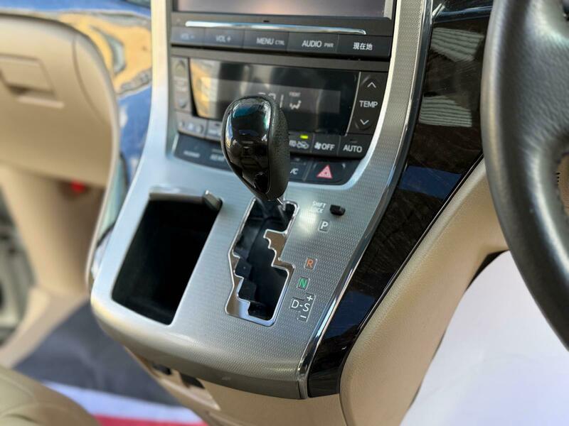 Used Toyota Vellfire 2014 for sale - 78213197: Photo 7