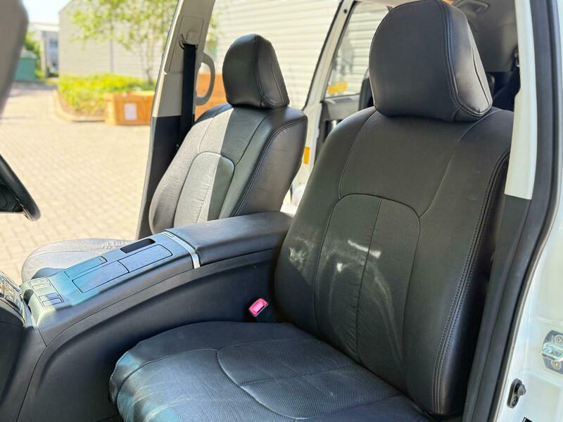 Used Toyota Estima 2012 for sale - 76264332: Photo 24