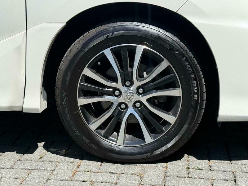 Used Toyota Estima 2012 for sale - 76264332: Photo 37