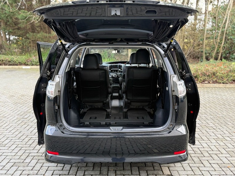 Used Toyota Estima 2013 for sale - 77319762: Photo 12