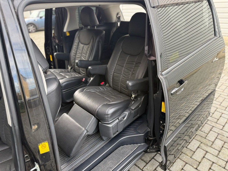 Used Toyota Estima 2013 for sale - 77319762: Photo 18