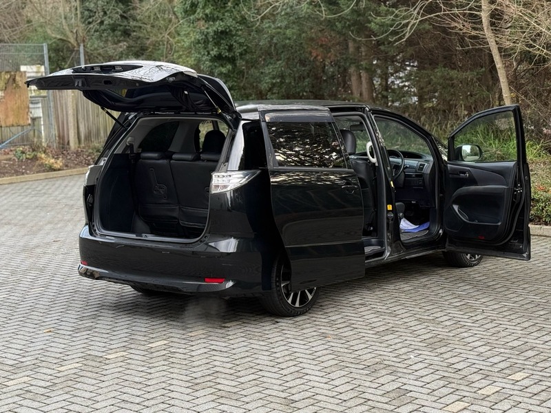 Used Toyota Estima 2013 for sale - 77319762: Photo 25