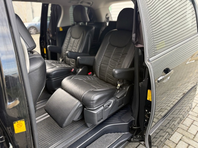 Used Toyota Estima 2013 for sale - 77319762: Photo 3