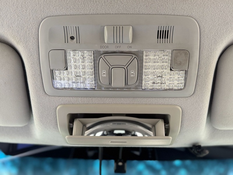 Used Toyota Estima 2013 for sale - 77319762: Photo 31