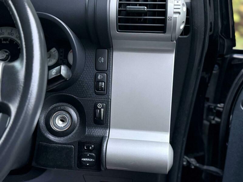 Used Toyota FJ Cruiser 2013 for sale - 76655588: Photo 27