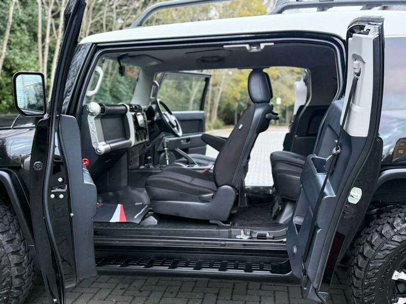 Used Toyota FJ Cruiser 2013 for sale - 76655588: Photo 3