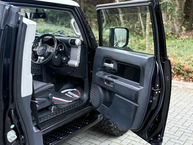 Used Toyota FJ Cruiser 2013 for sale - 76655588: Photo 35