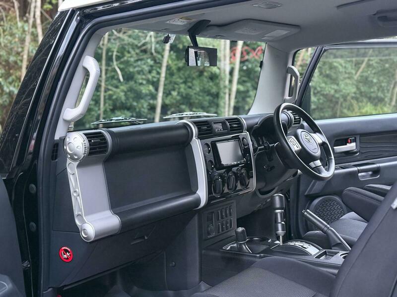 Used Toyota FJ Cruiser 2013 for sale - 76655588: Photo 37