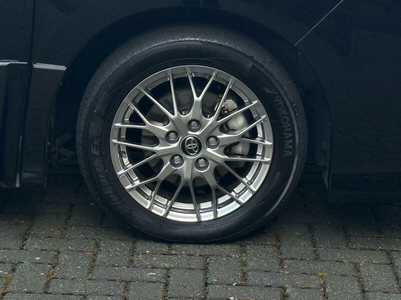 Used Toyota Voxy for sale - 77328841: Photo 18