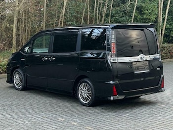 Used Toyota Voxy undefined for sale - 77328841: Photo