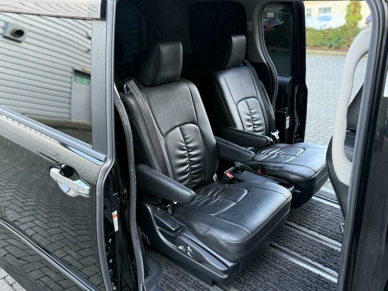 Used Toyota Voxy for sale - 77328841: Photo 45