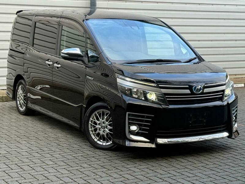 Used Toyota Voxy for sale - 77328841: Photo 7