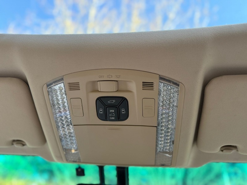 Used Toyota Vellfire 2014 for sale - 78201356: Photo 18