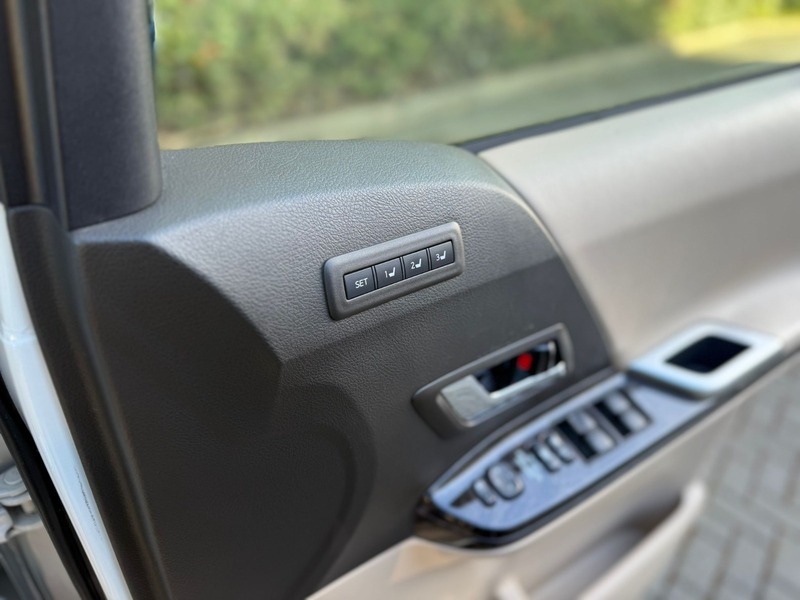 Used Toyota Vellfire 2014 for sale - 78201356: Photo 22