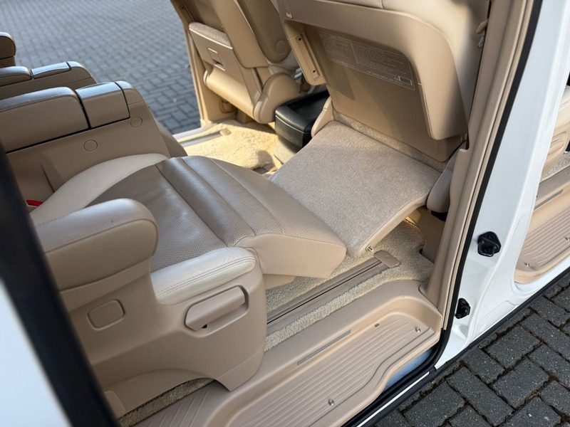 Used Toyota Vellfire 2014 for sale - 78201356: Photo 24