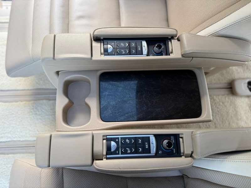 Used Toyota Vellfire 2014 for sale - 78201356: Photo 31