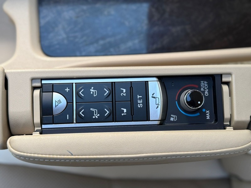 Used Toyota Vellfire 2014 for sale - 78201356: Photo 32